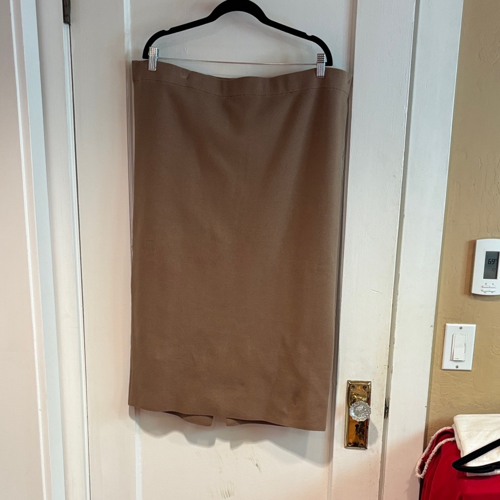 Good American Tan Midi Skirt